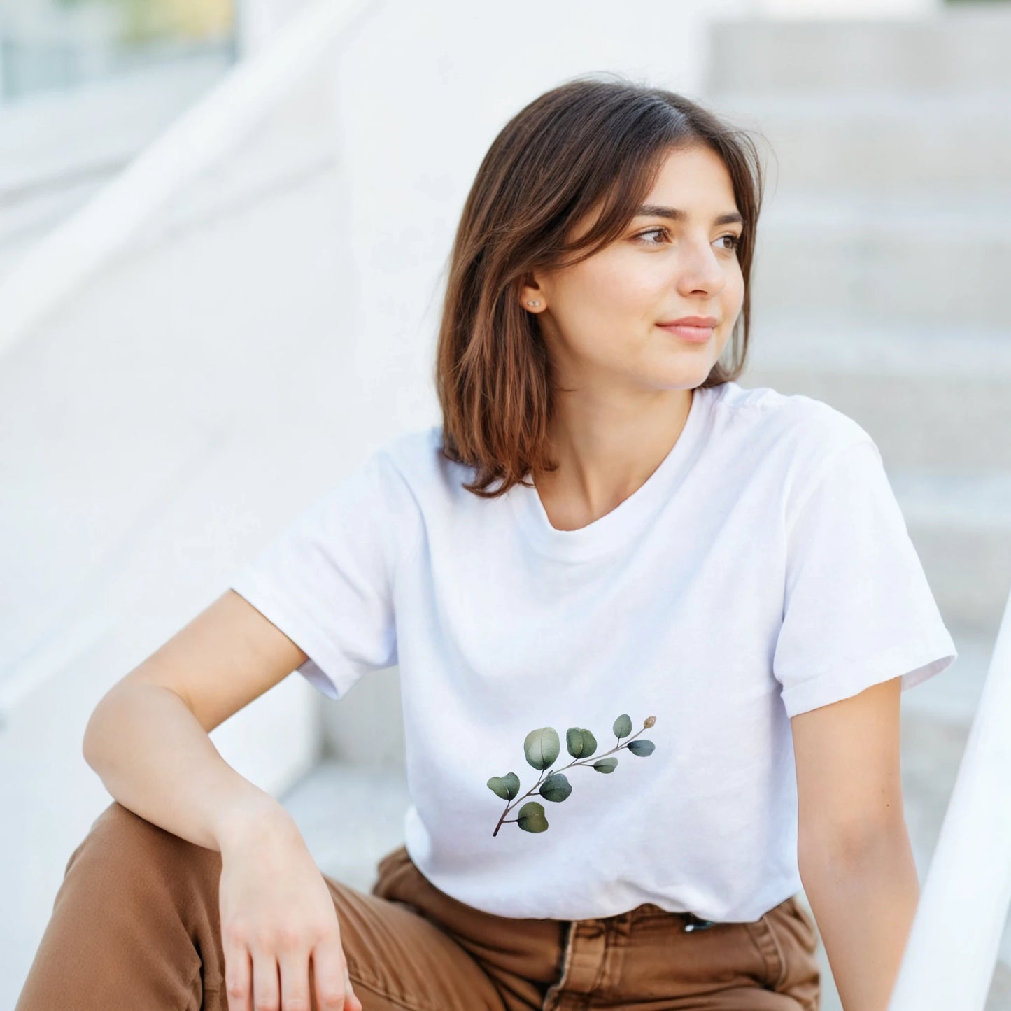 Gildan 5000 unisex t-shirt lifestyle image showing comfortable fit
